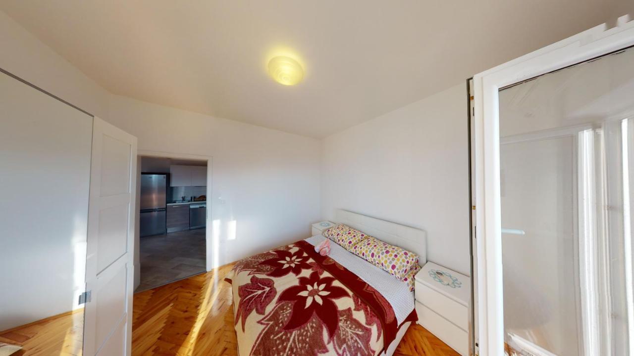 Apartments Riva Metajna Dış mekan fotoğraf